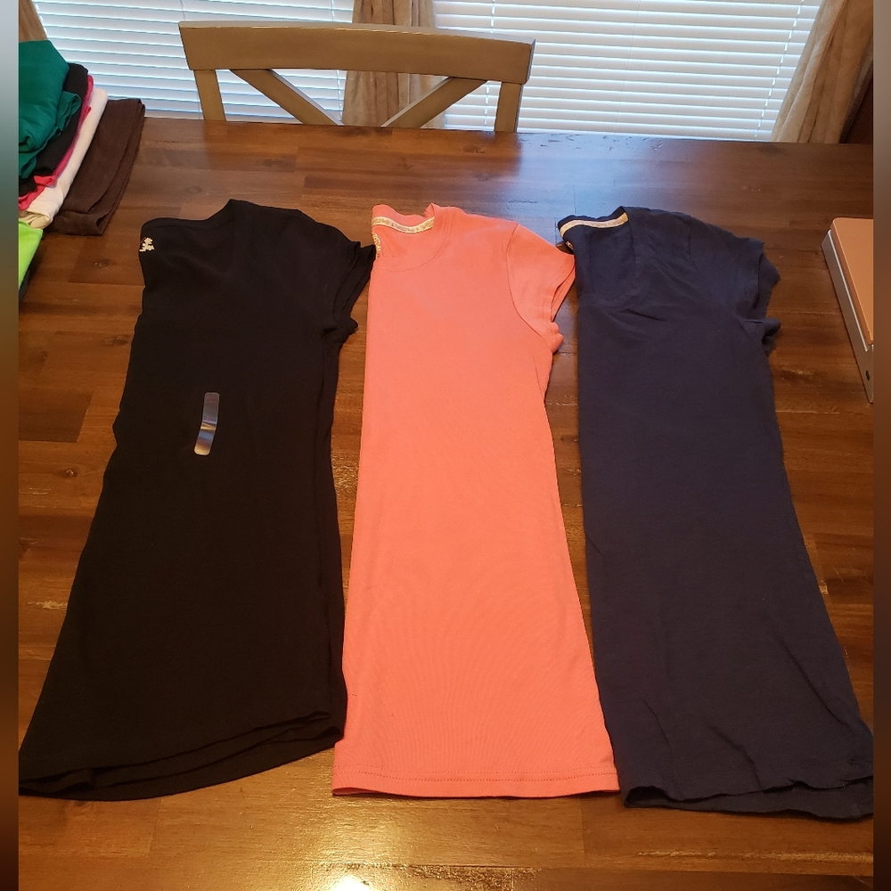 Red Camel Basic Tee Bundle (3) - image 1